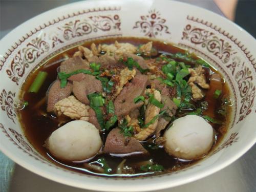 ก๋วยเตี๋ยวหมูเลียง